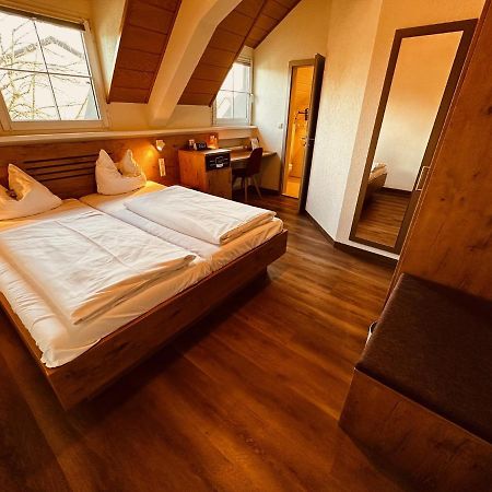 Hotel Und Wirtshaus Loewen Rielasingen-Worblingen Eksteriør billede